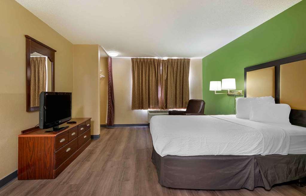 Extended Stay America Suites - Kansas City - South Room photo